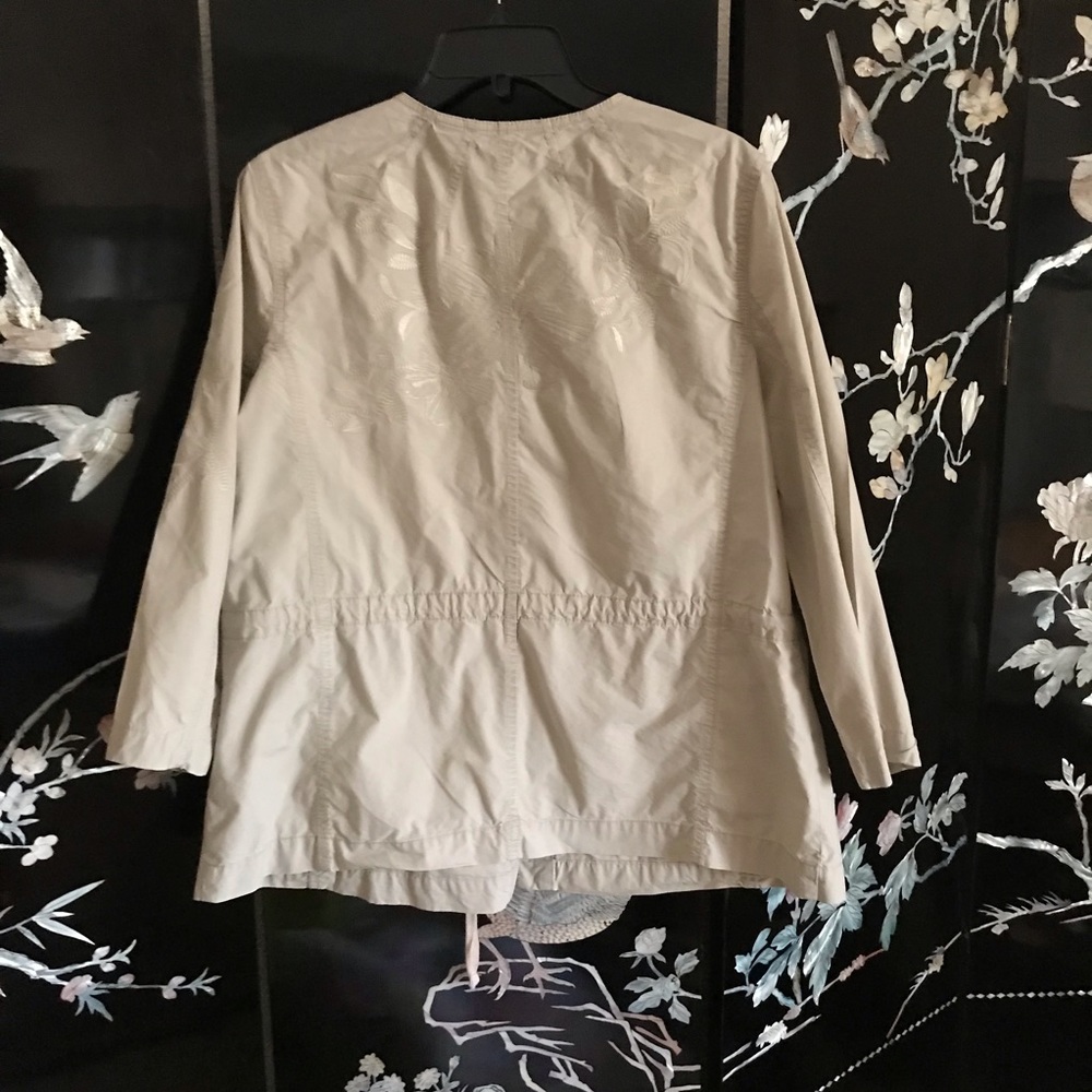 Wind Breaker Jacket. - image 3